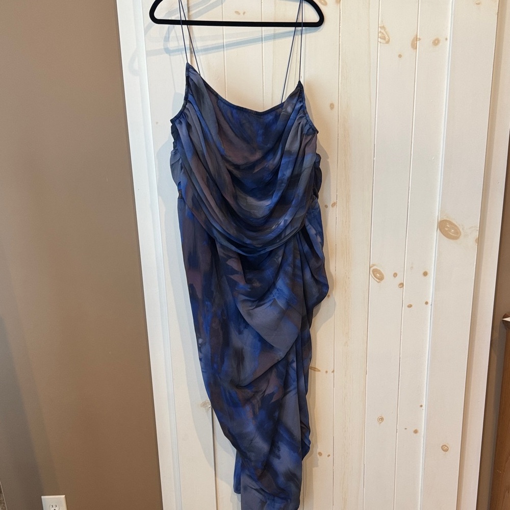 PrettyLittleThing Navy Asymmetrical Dress